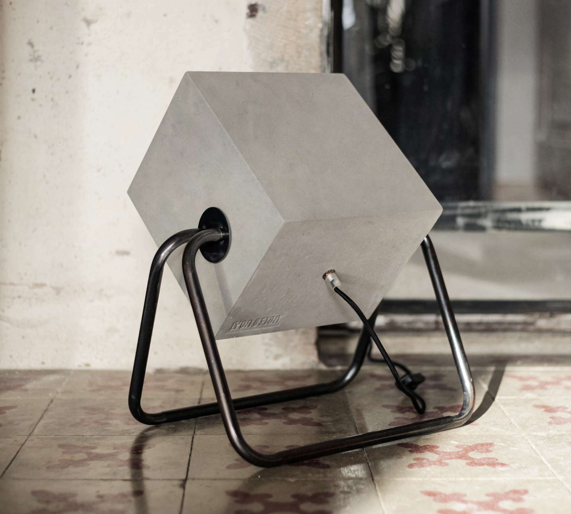 Floor Lamp Bodenleuchte Faserbeton Grau 0