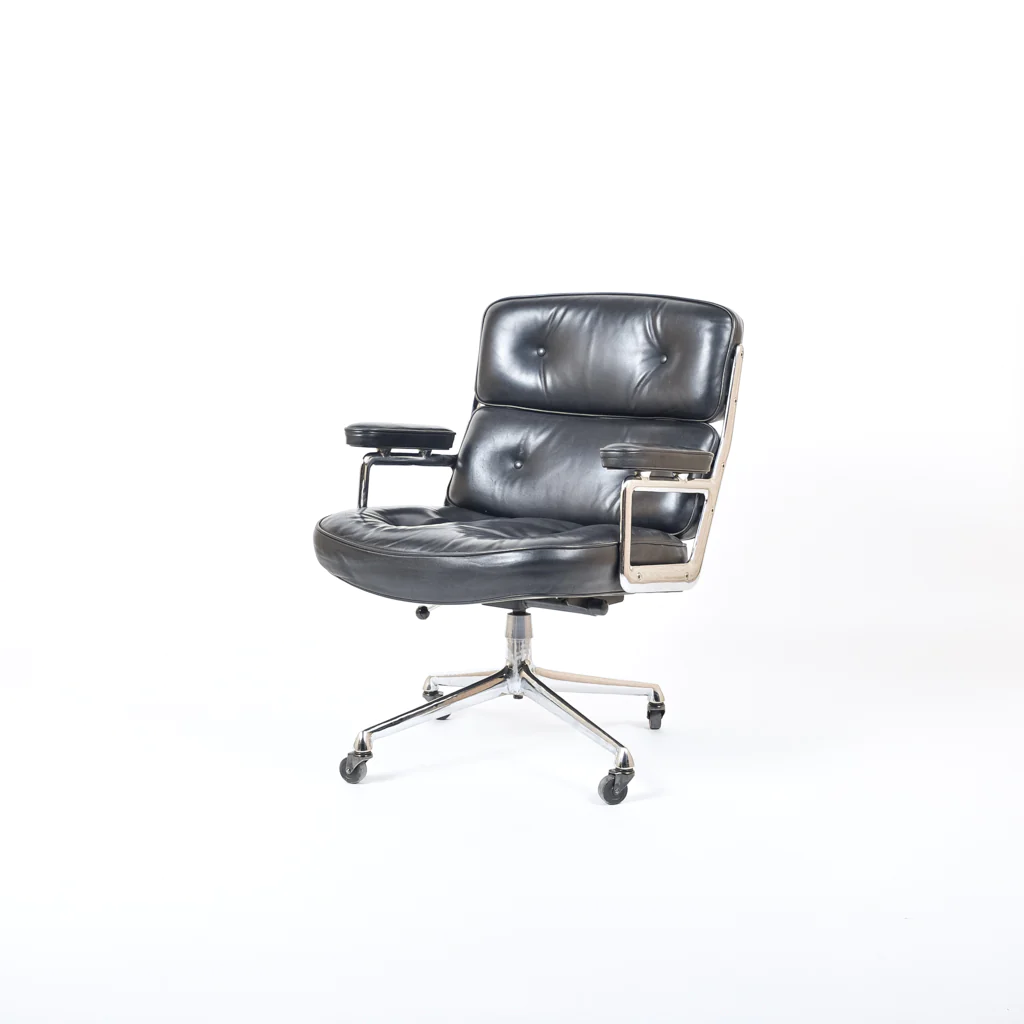 ES 104 Eames Lobby Chair Leder Schwarz 0
