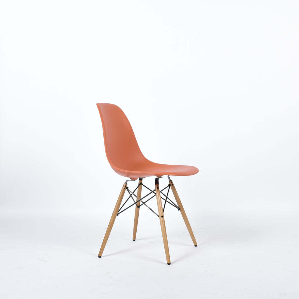 DSW Chair Ahorn Gestell Rot  0