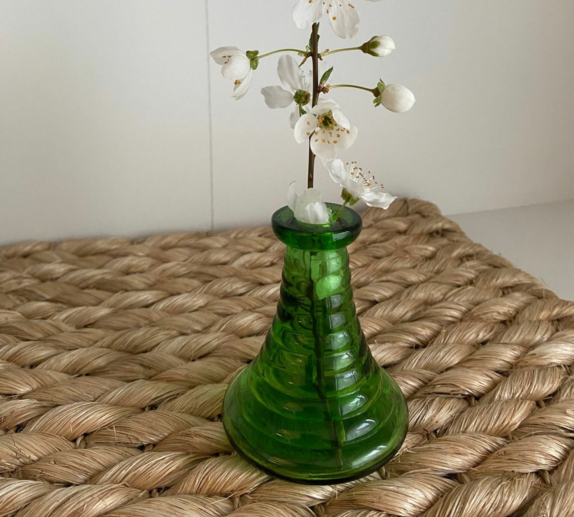 Flower vase glass green 1