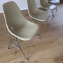 4x Eames Fiberglass Side Chair by Herman Miller 1970er Jahre 0