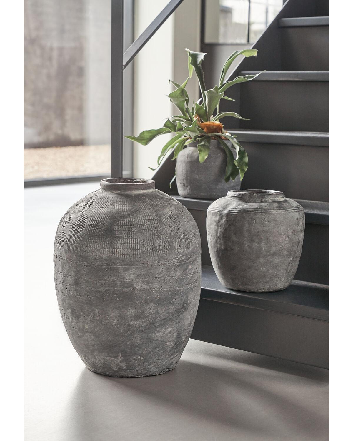 2x HDRustik Concrete Vase 1