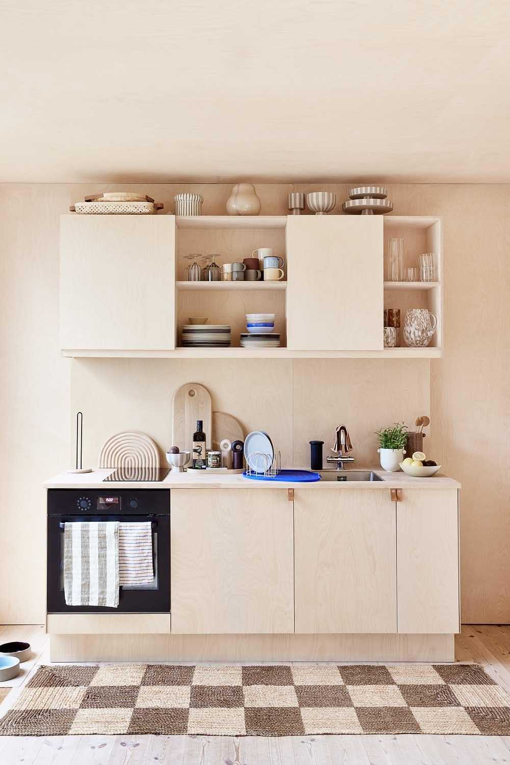 Savi Kitchen Roll Holder Marble Iron Beige 1