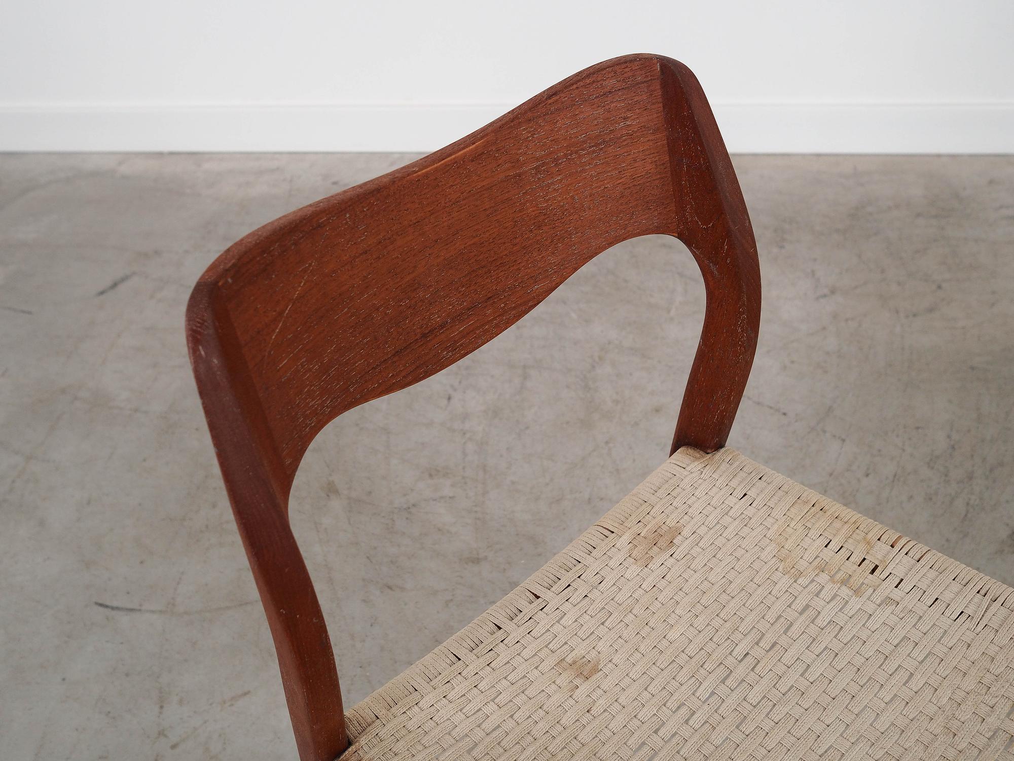 Teak wood chair 1960s 9
