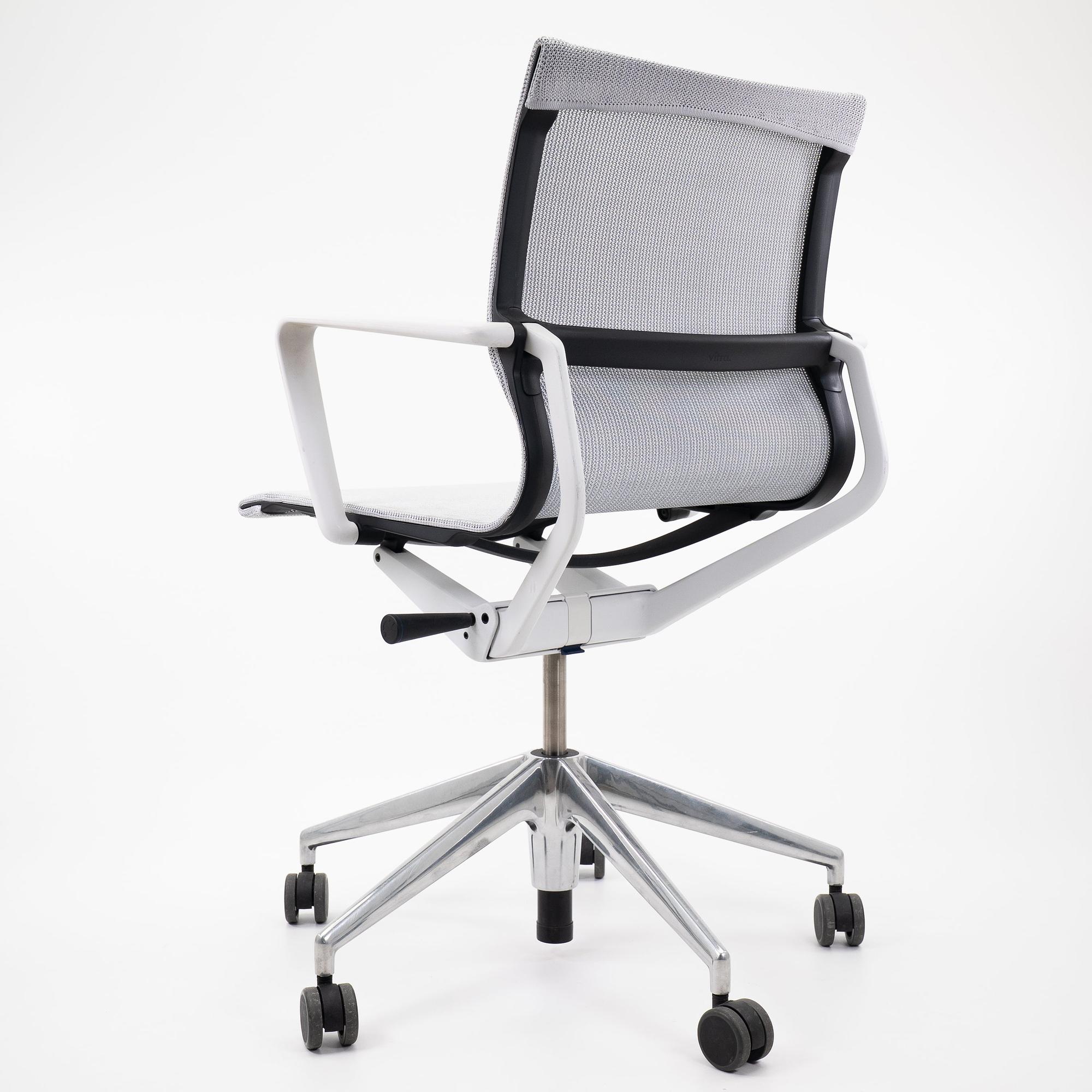 Physix Bürostuhl Grau von Vitra 2