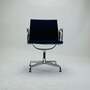 Eames EA 108 Aluminium Chair Drehbar Navy 3