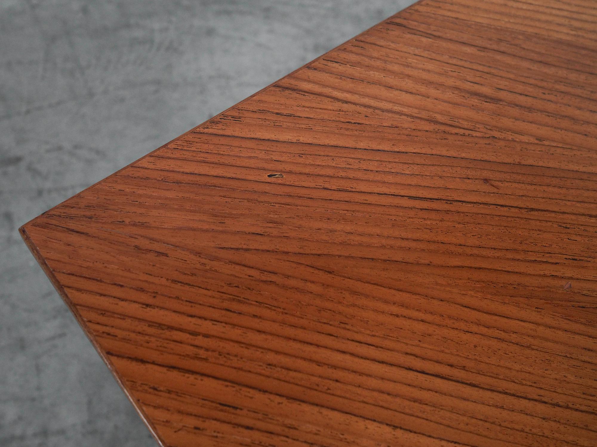 Coffee Table Mahogany Brown 13