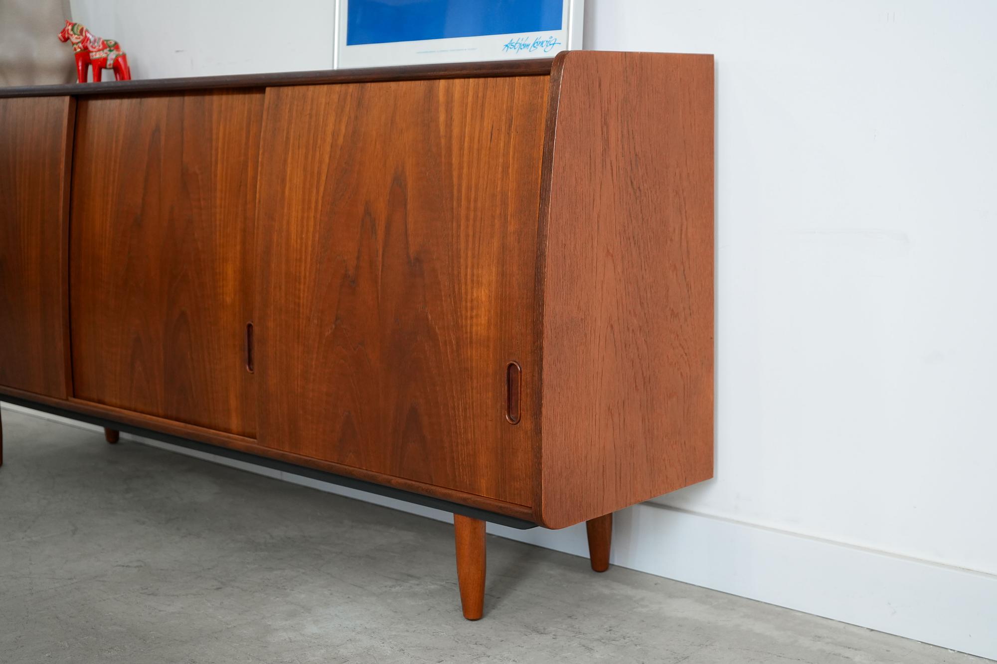 Sideboard Teakholz 1970er Jahre 8