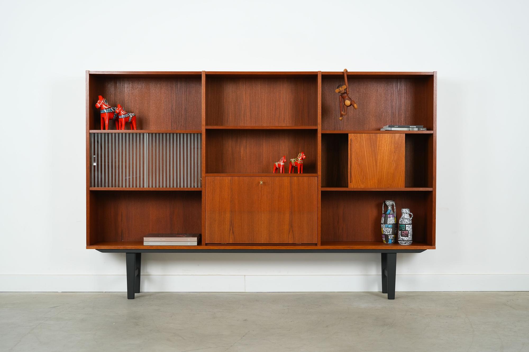 Regal Teakholz 1970er Jahre 3