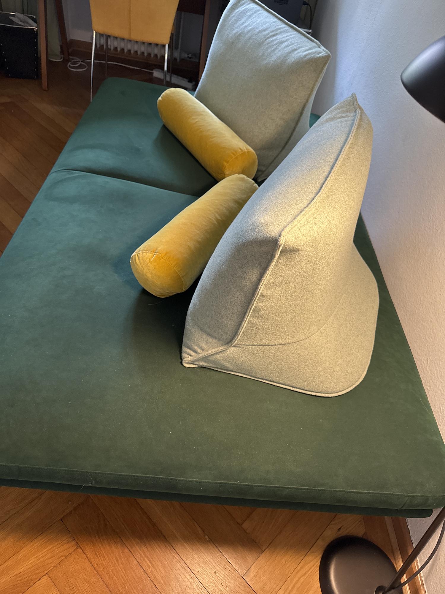 Prado Sofa Velvet Green 2