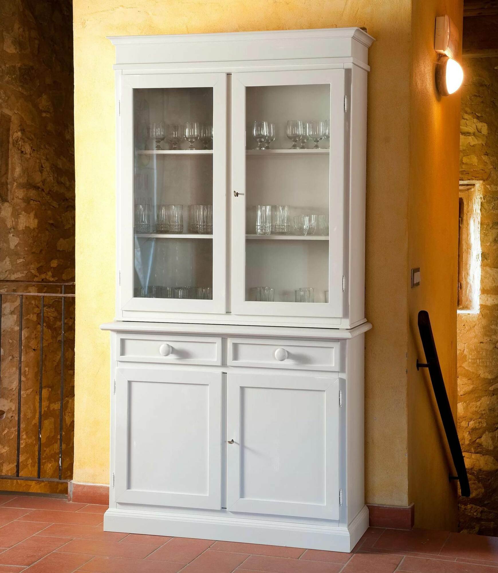 Italienische Schrankvitrine Glas Massivholz 0