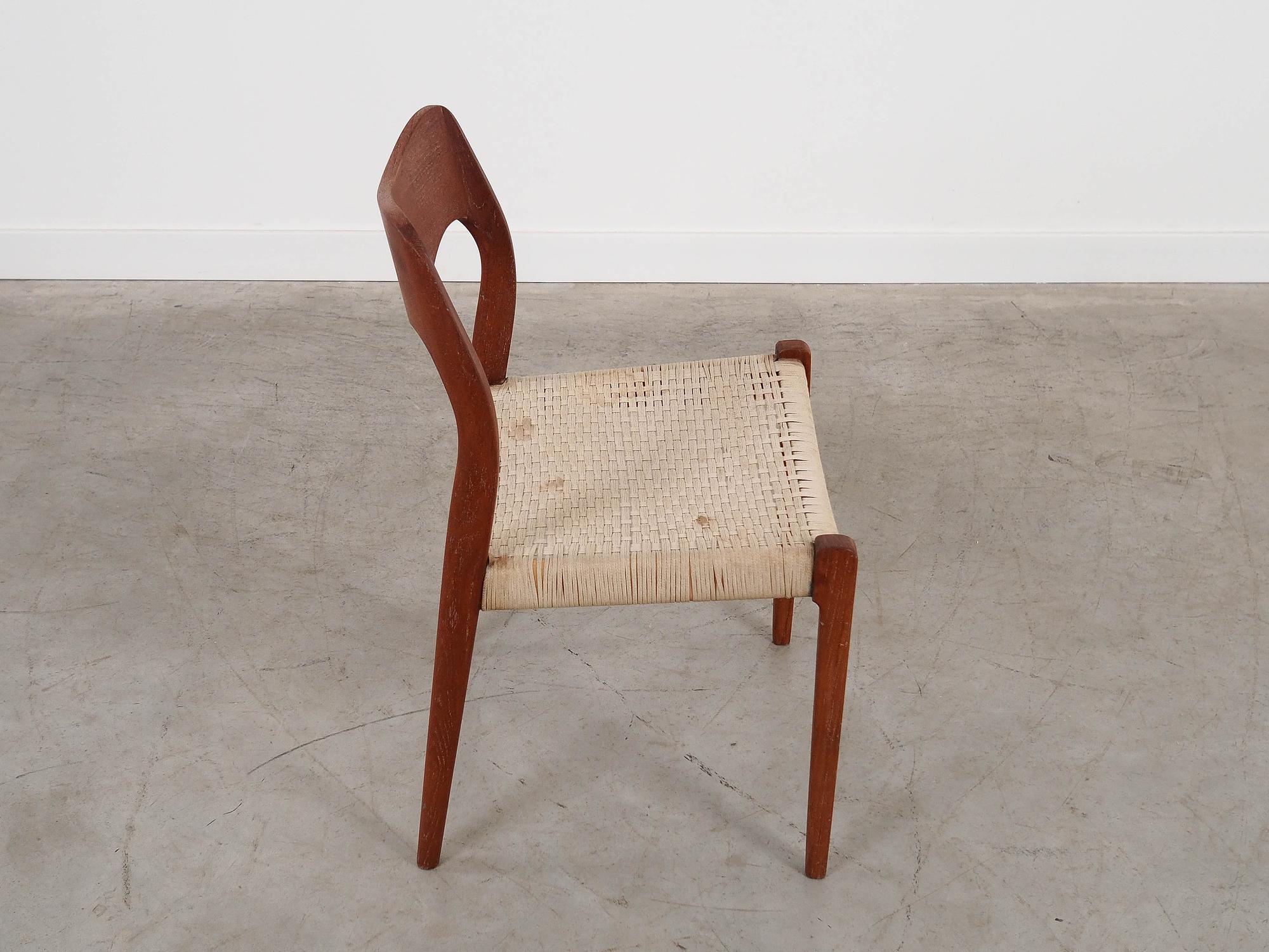 Teak wood chair 1960s 7