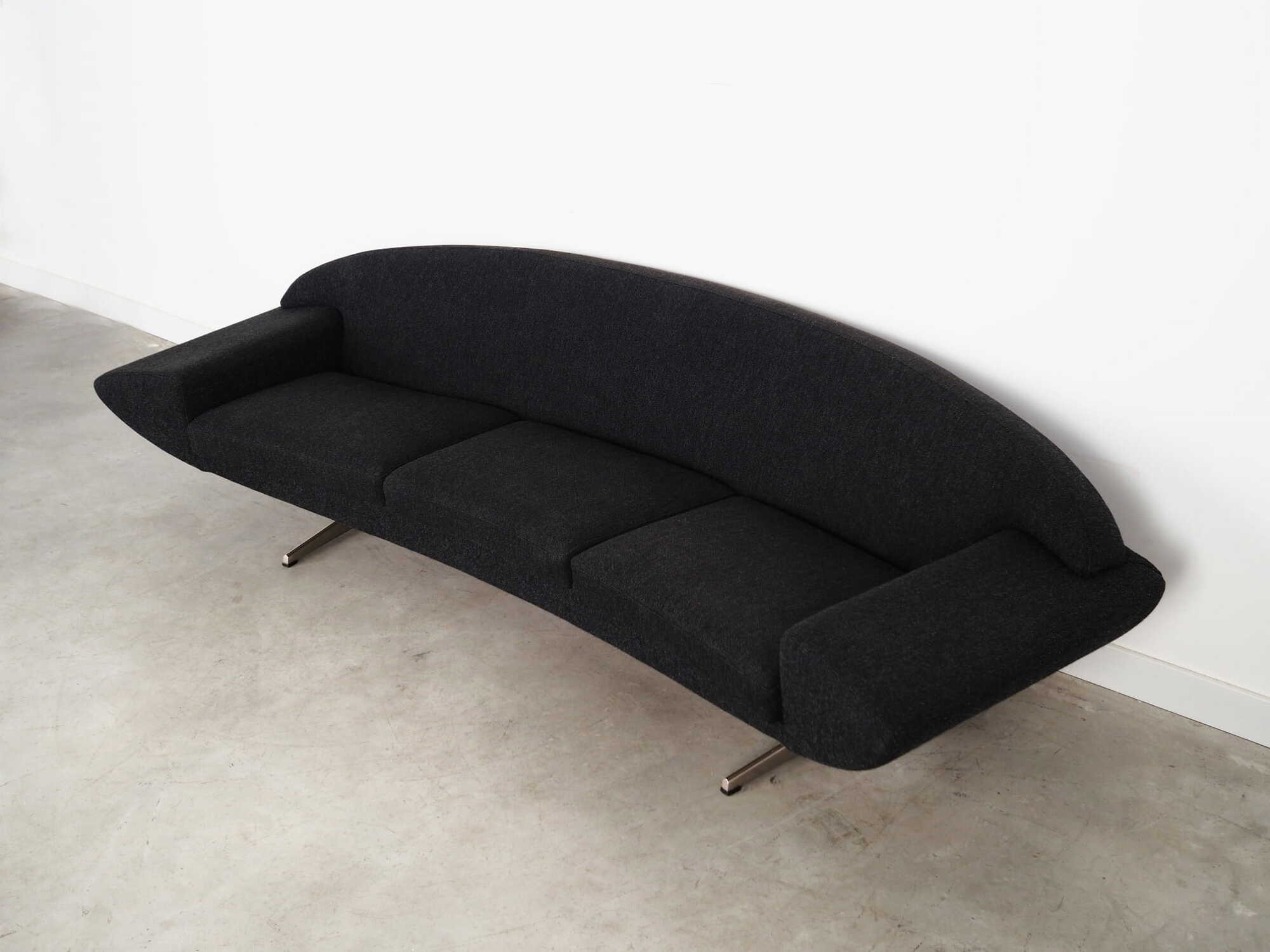 Capri Sofa Textil Graphit 1960er Jahre 4