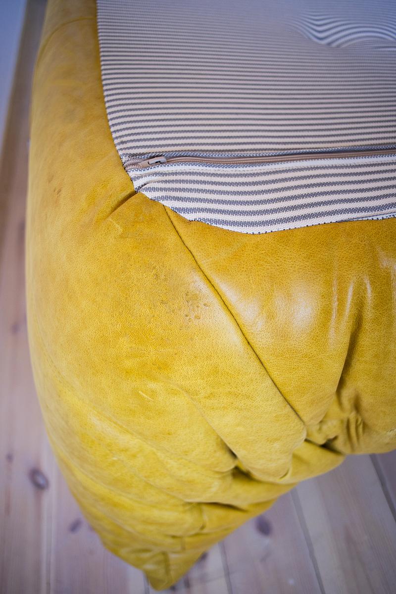 Togo Armchair Pull-Up Leather Yellow 6