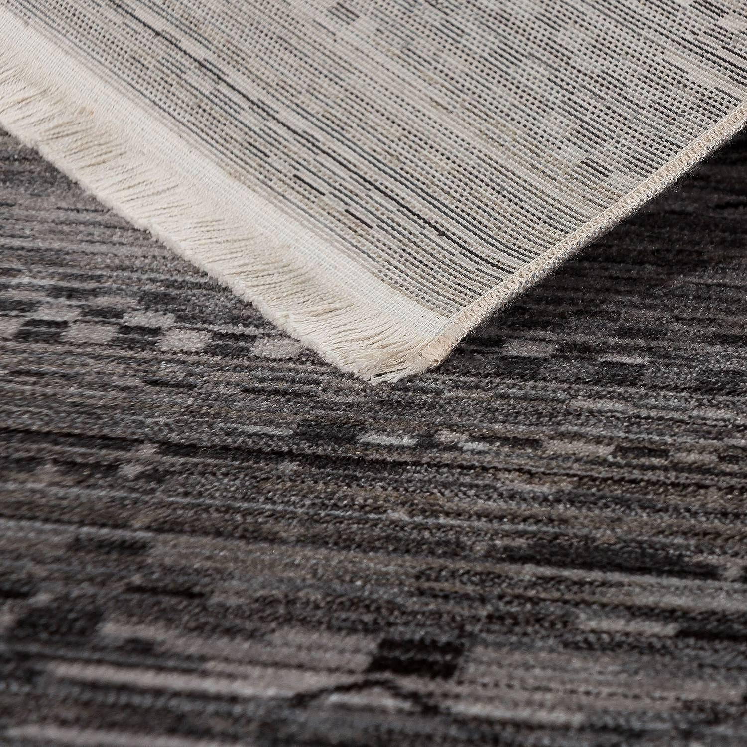 Rug Mysticism I Dark Grey 2