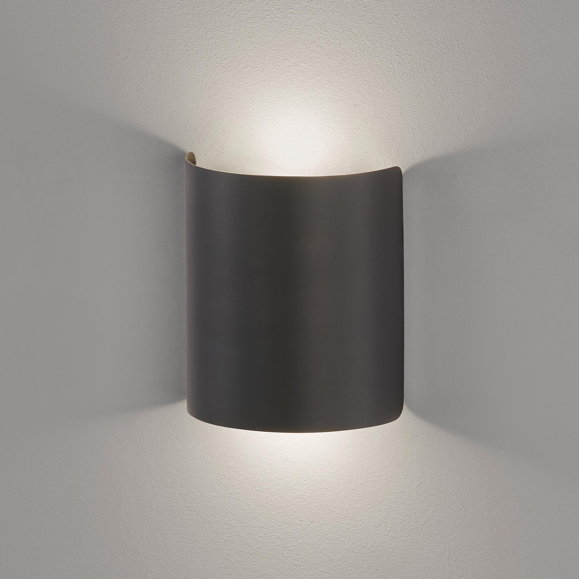 Halv LED-Wandleuchte Eisen Schwarz 1-flammig 0