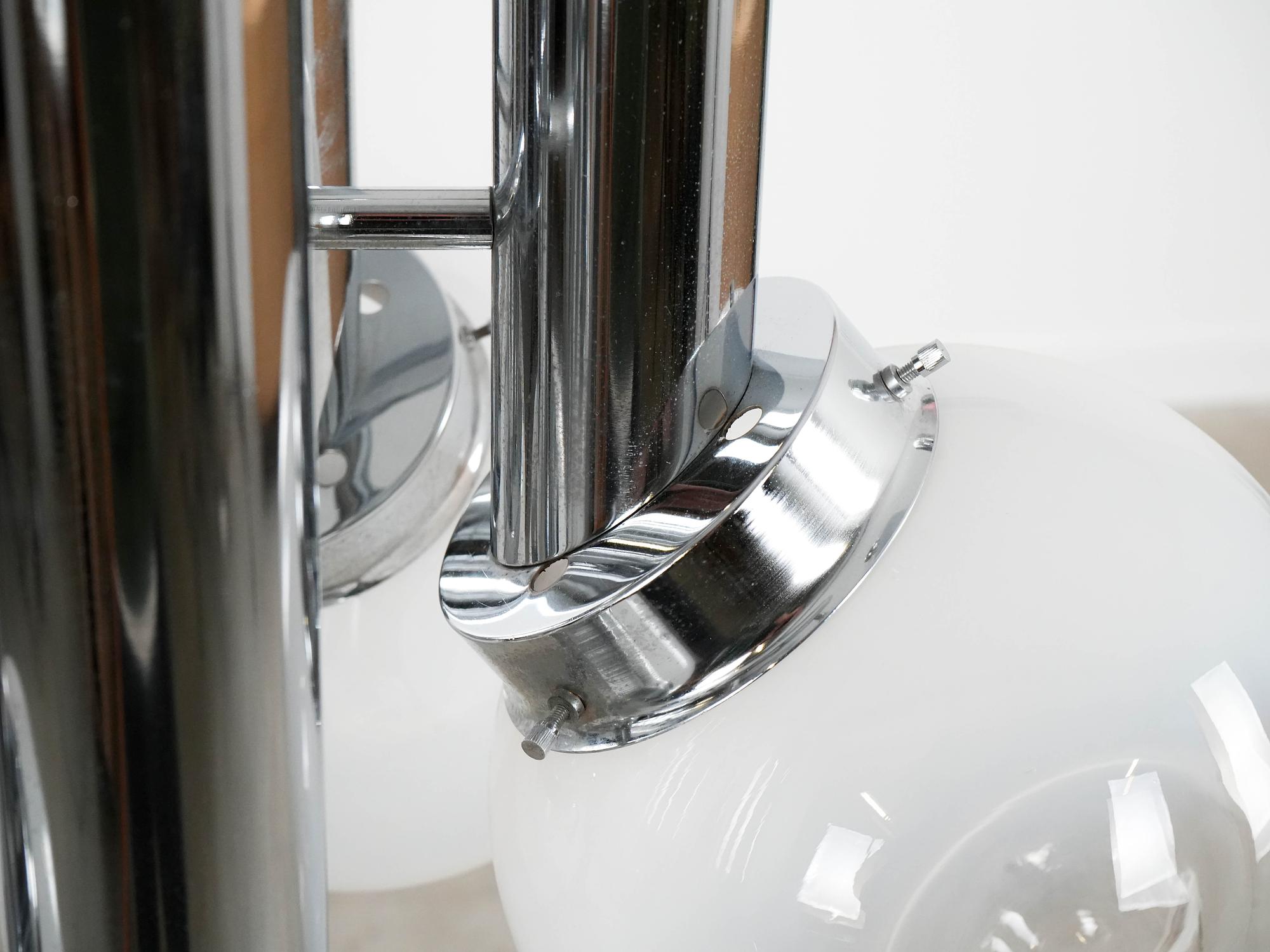 Chandelier White 1970s 10