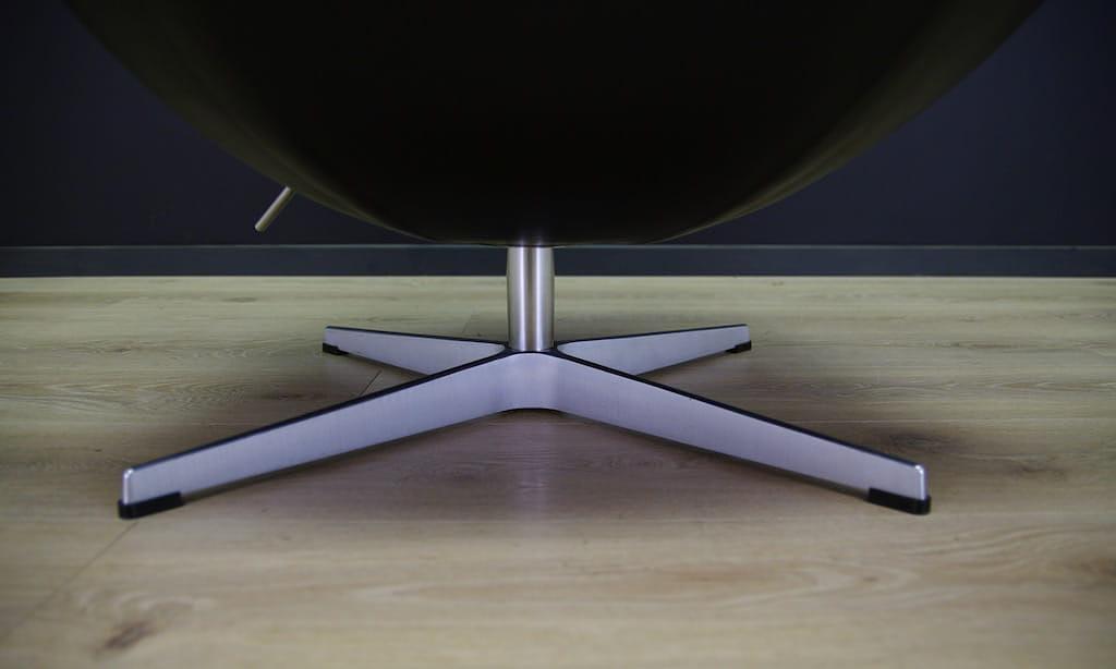 Egg Chair Arne Jacobsen Leather Black 11