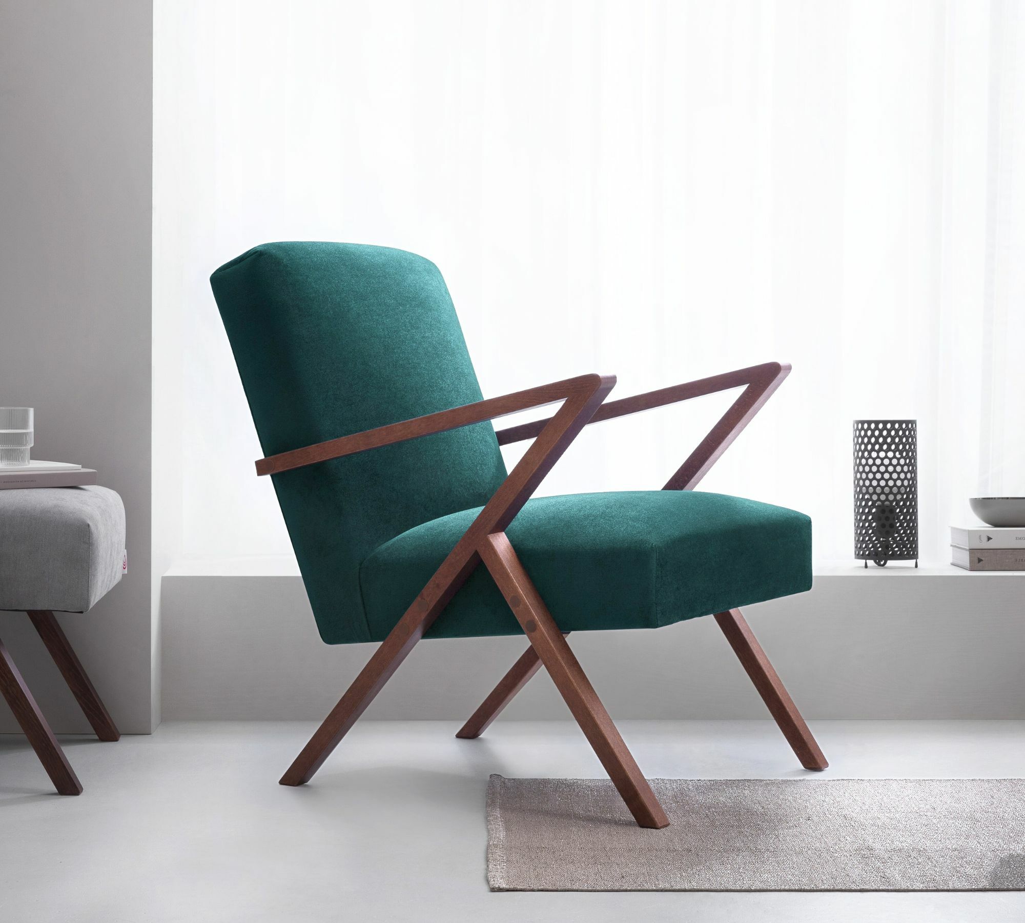 Retrostar Sessel Velvet Line Nussbaum Beizung Jägergrün 0