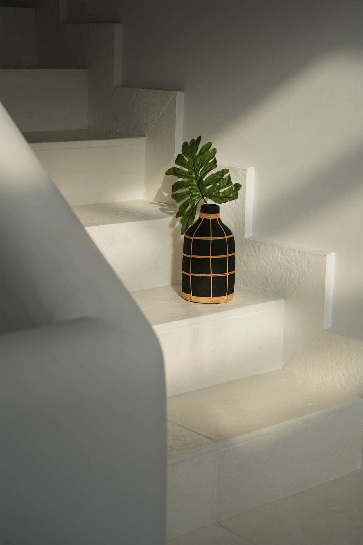Whoopy Vase Schwarz 1
