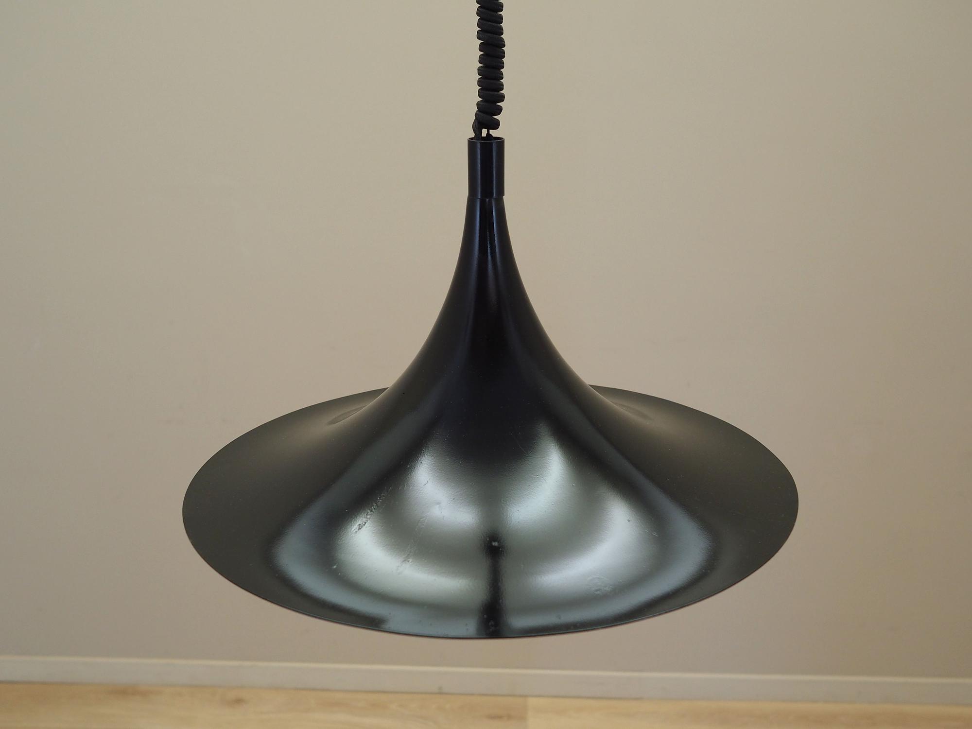Pendant lamp
Metal
1970s 2