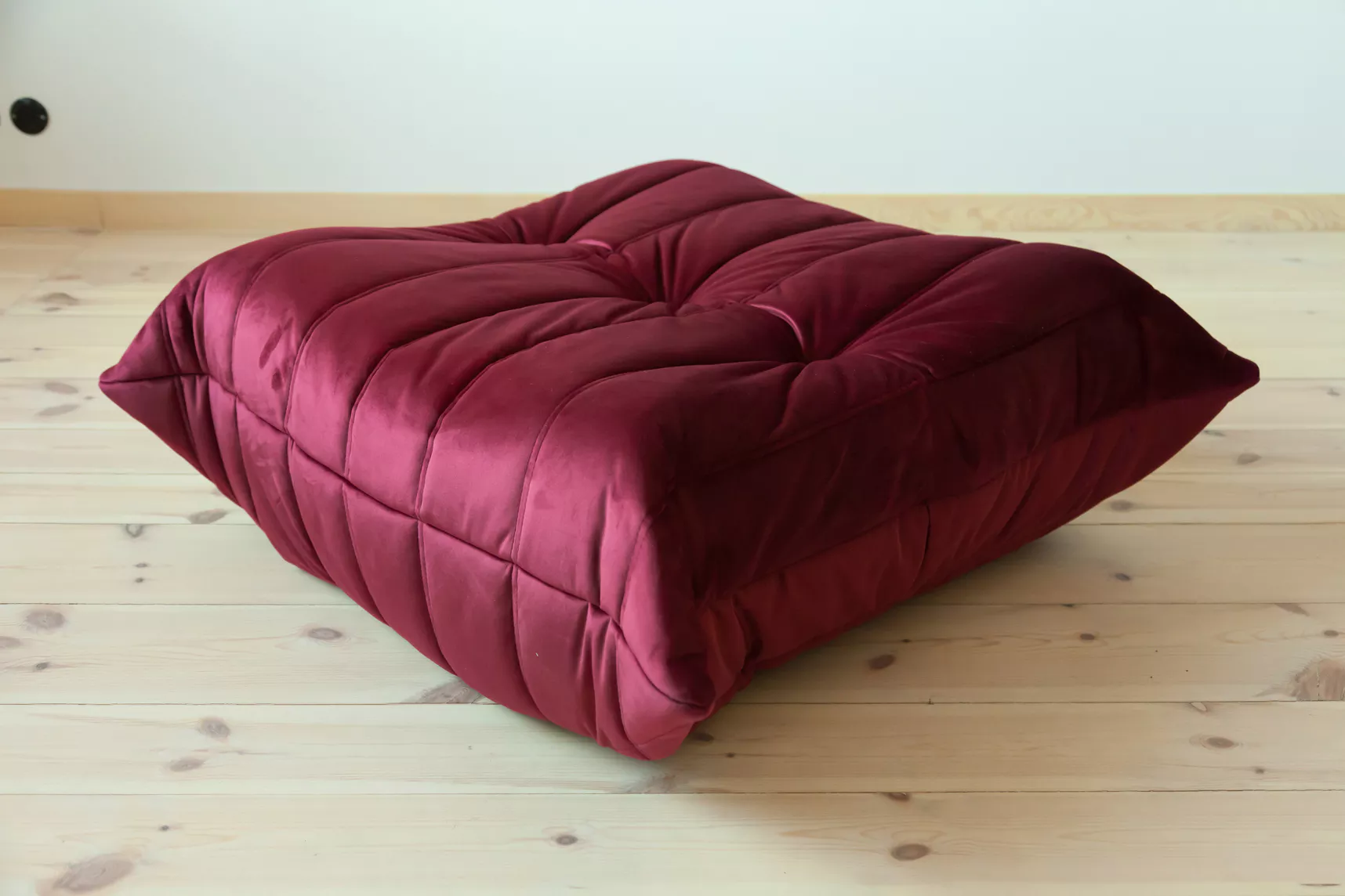 Togo Ottoman Velvet Burgundy 5