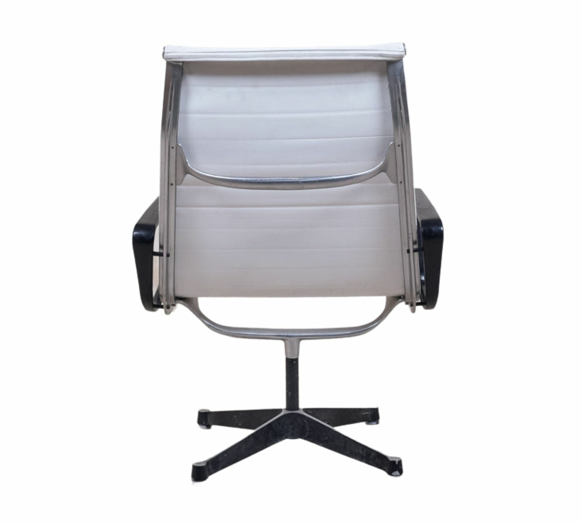 Aluminium Group Chair EA 115 Sessel Leder Weiß 3