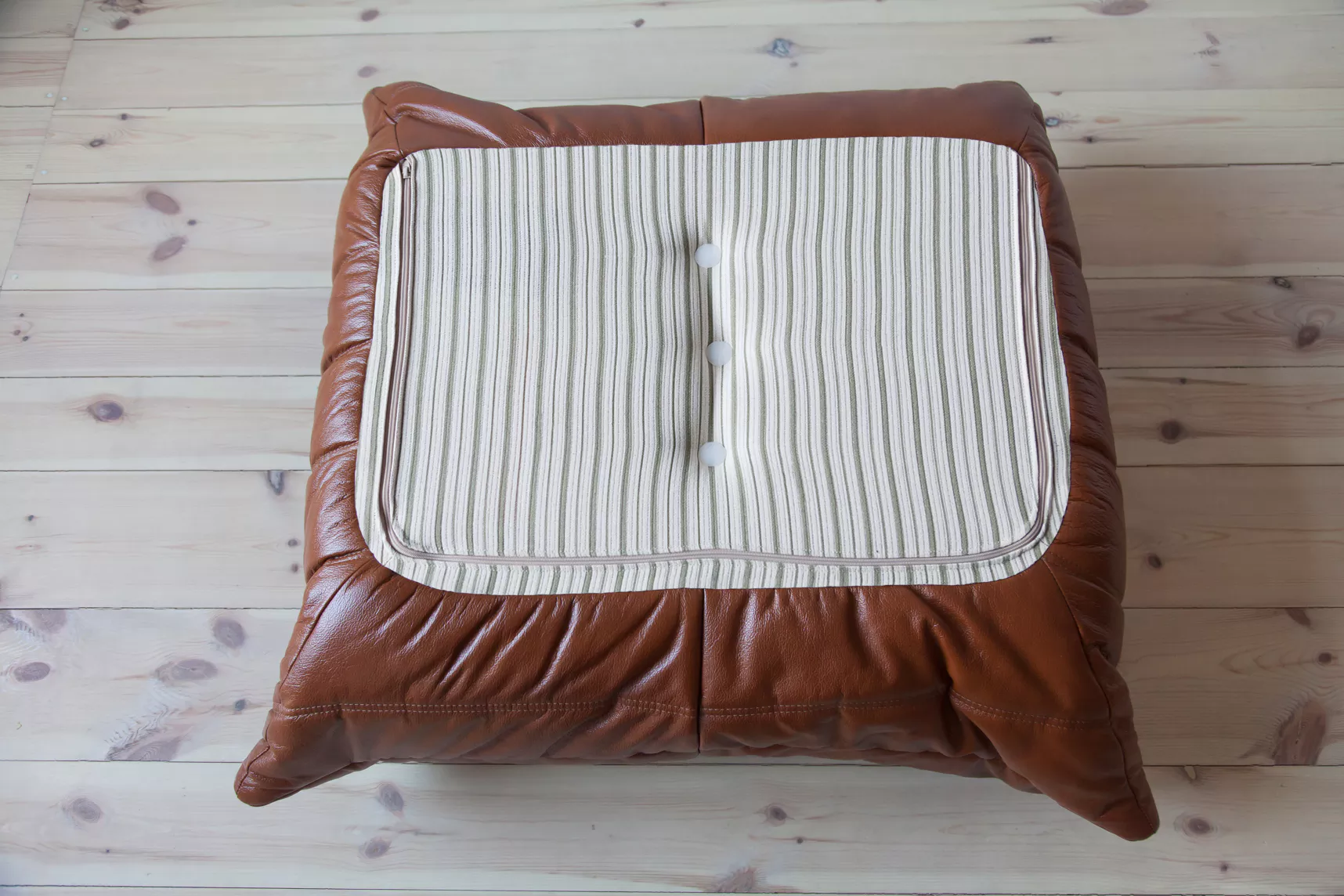 Togo Armchair and Ottoman Set Leather Brown 8