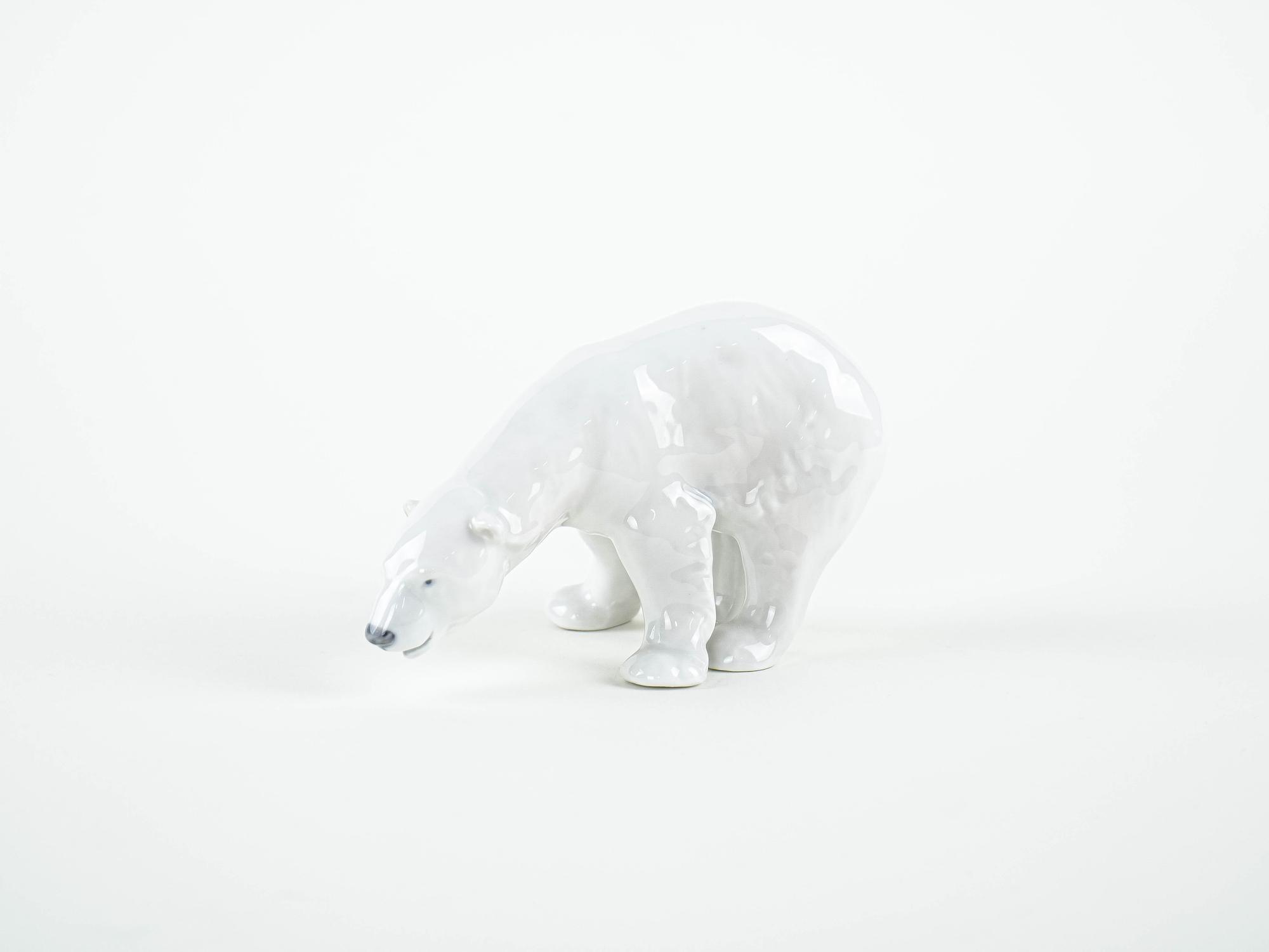 Porcelain polar bear figure 1970s 1