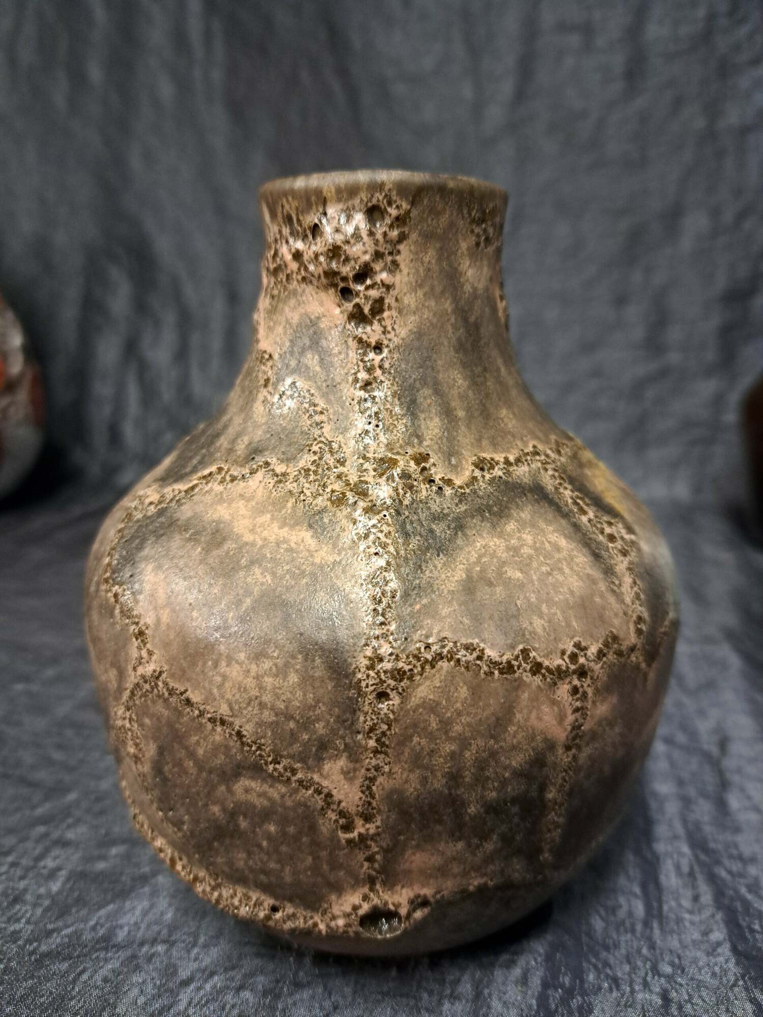 Vintage 323 Fat Lava Vase Keramik Braun  2