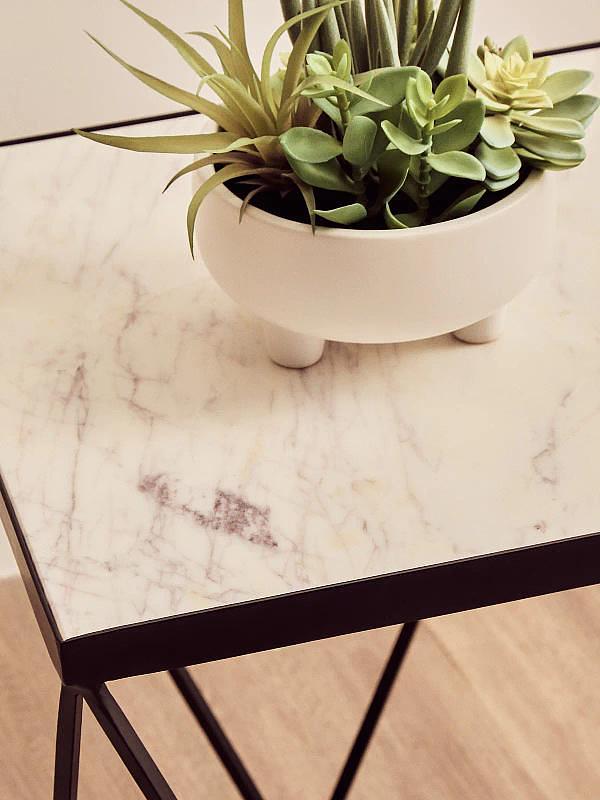 Shalimar Square Black Finish Basis-Beistelltisch
 1