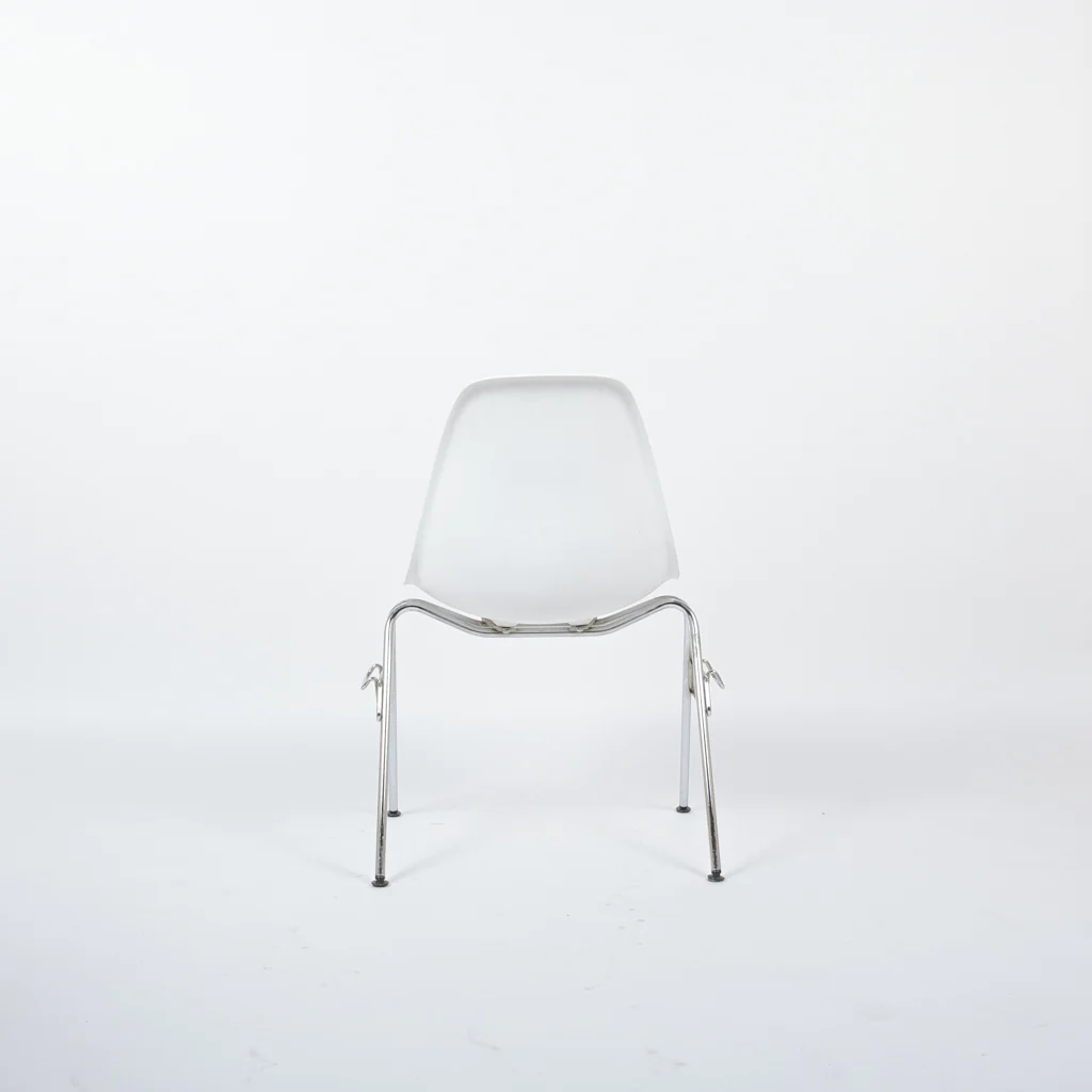 Eames DSS Plastic Side Chair mit Sitzkissen Weiß 3