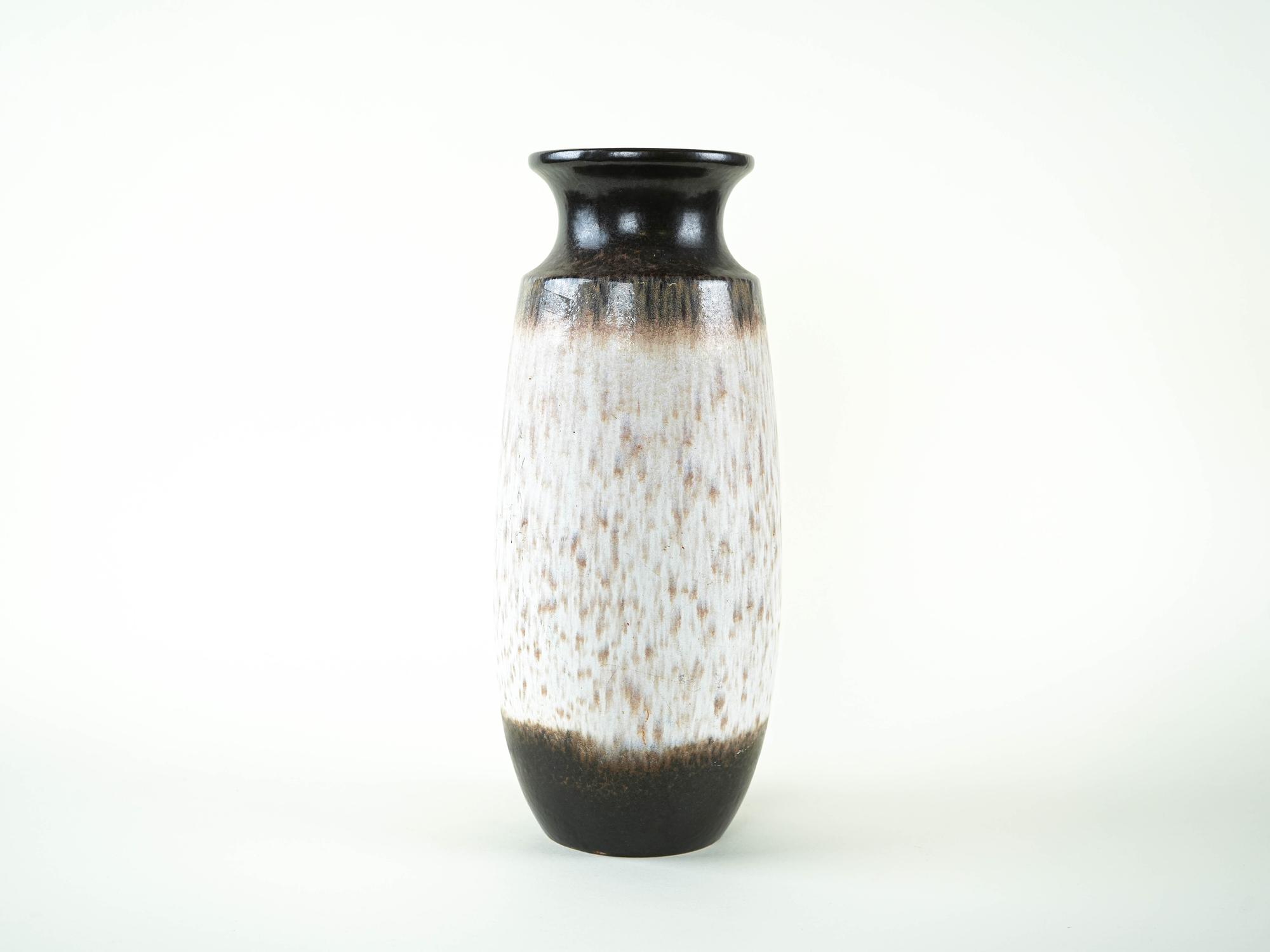 Ceramic vase 1970s 1