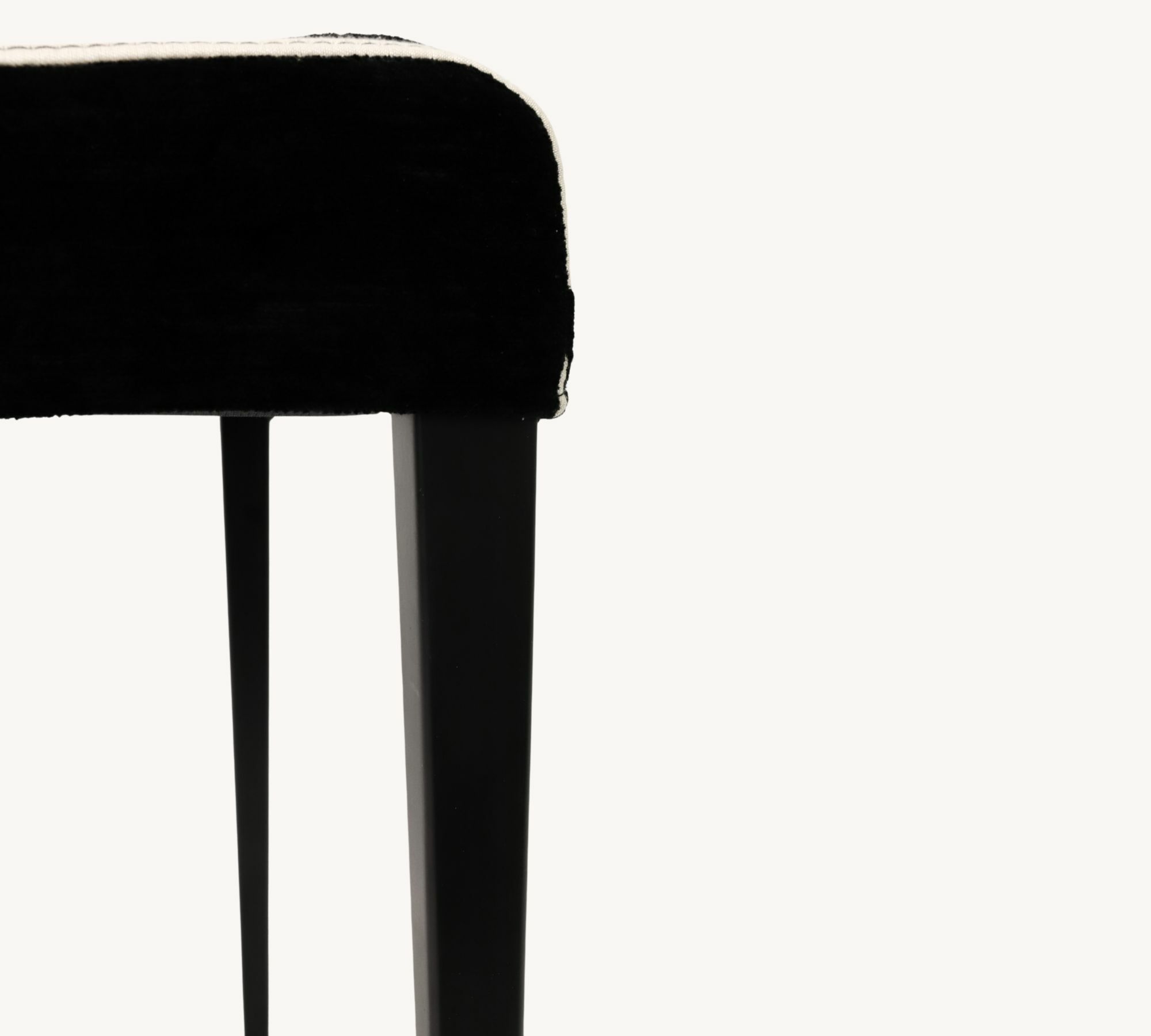 King Chair Stuhl Textil Metall Schwarz Gemustert 3