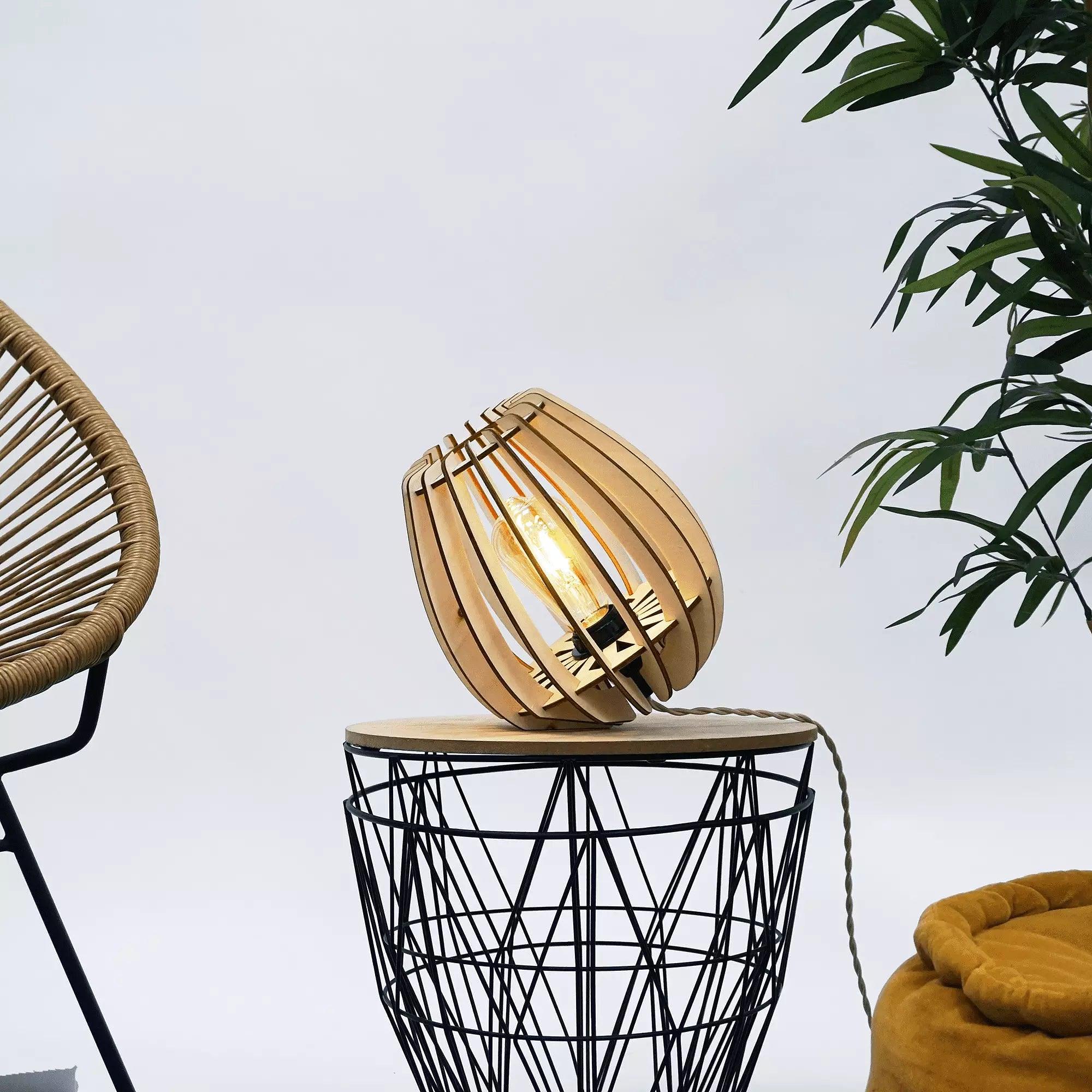 Atome Tischlampe Holz 21cm 3