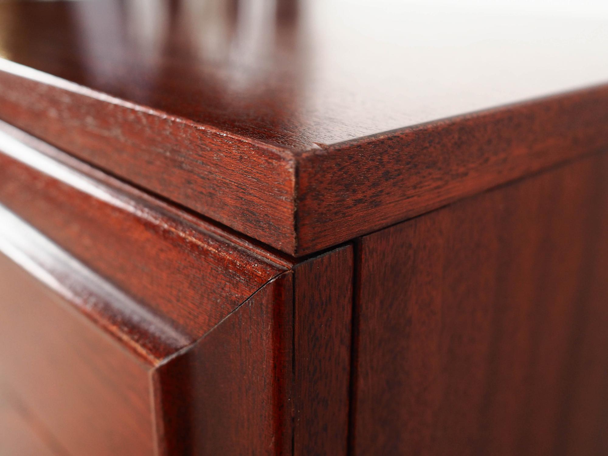 Mahogany Chest of Drawers 1980s 8