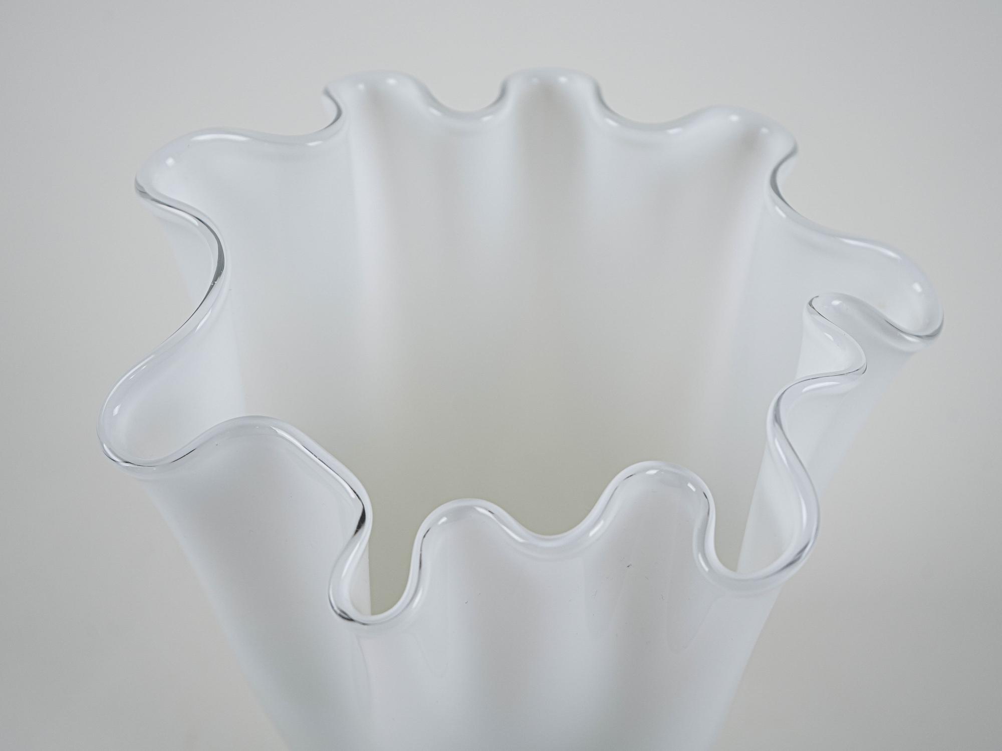 Vase 1970s White 6