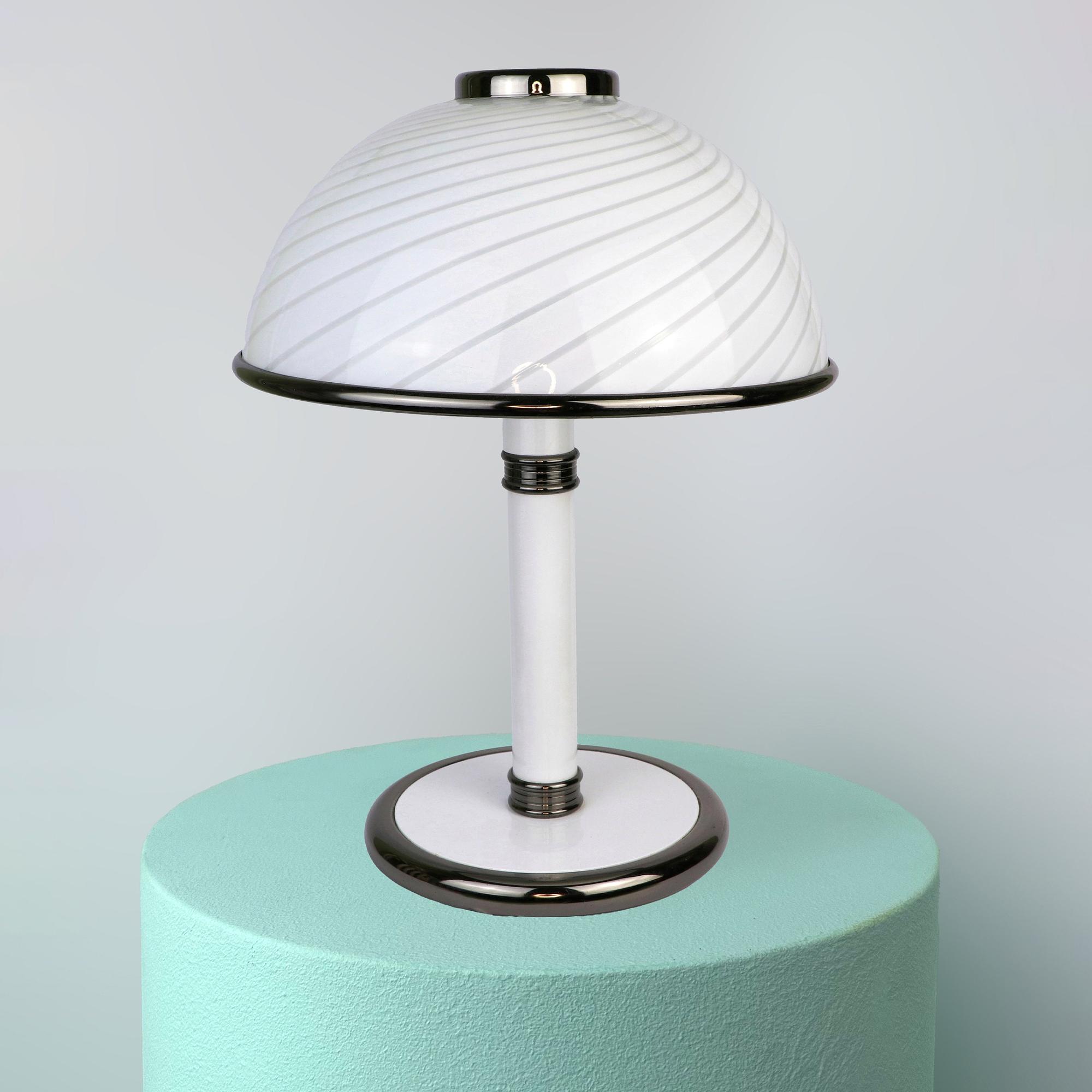 Lampada da tavolo a fungo vintage in vetro di Murano anni '80 0