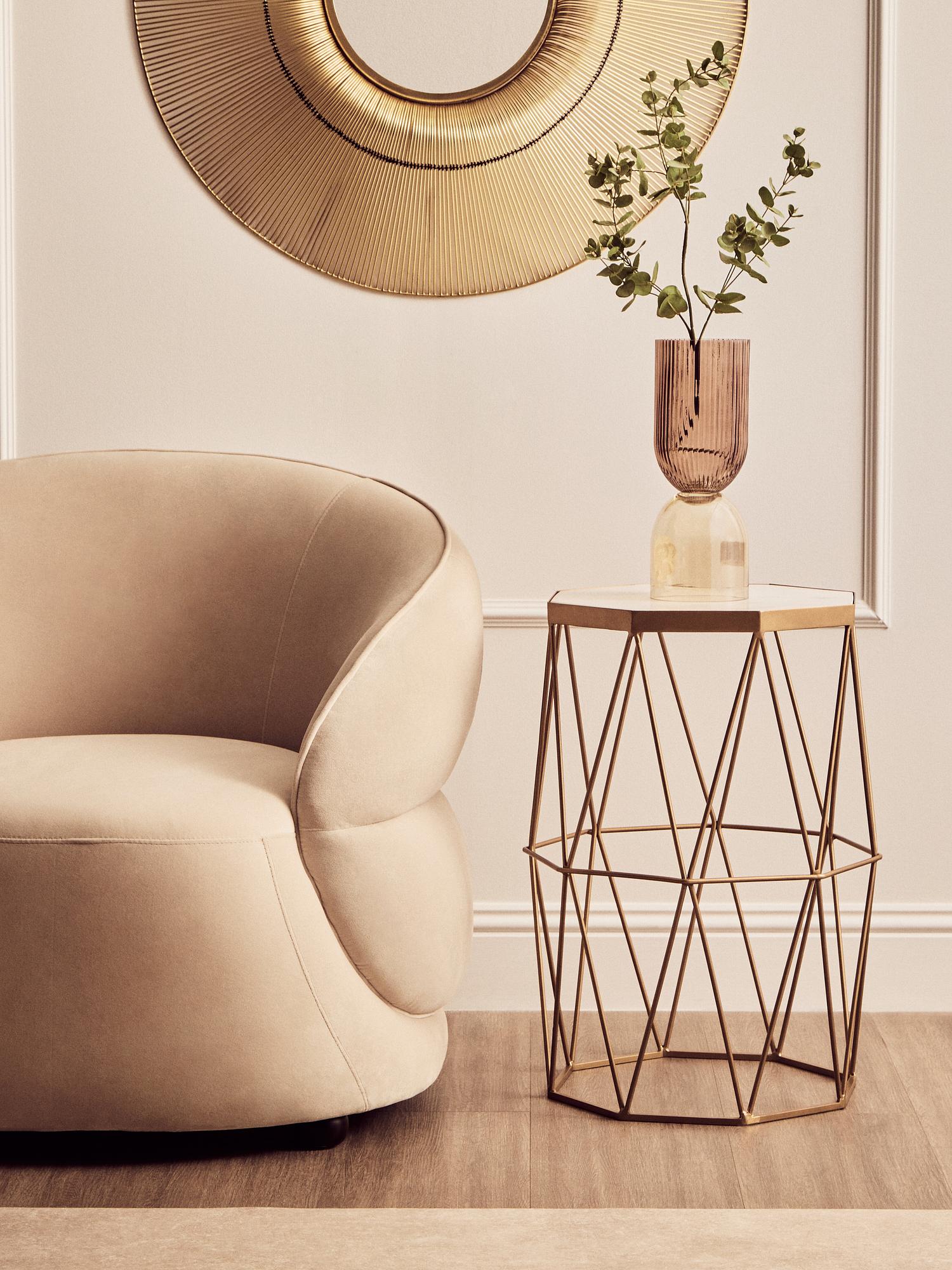Shalimar Achteckiger Marmor und Gold Beistelltisch
 3