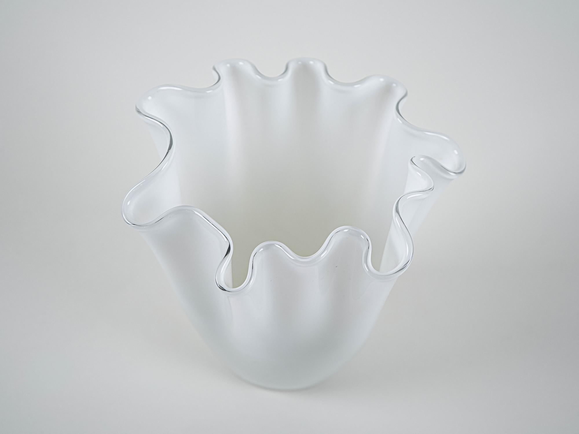 Vase 1970s White 5