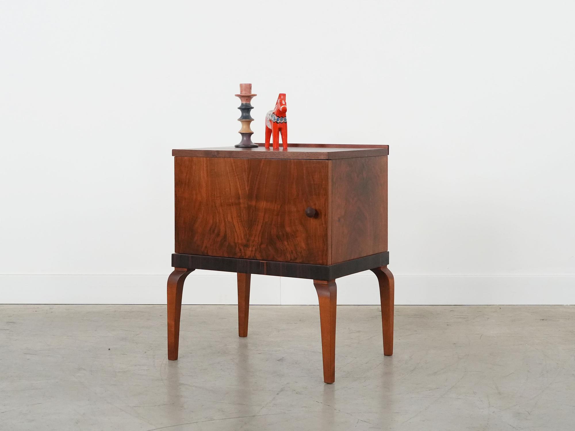 Cabinet Walnut 1960s 3