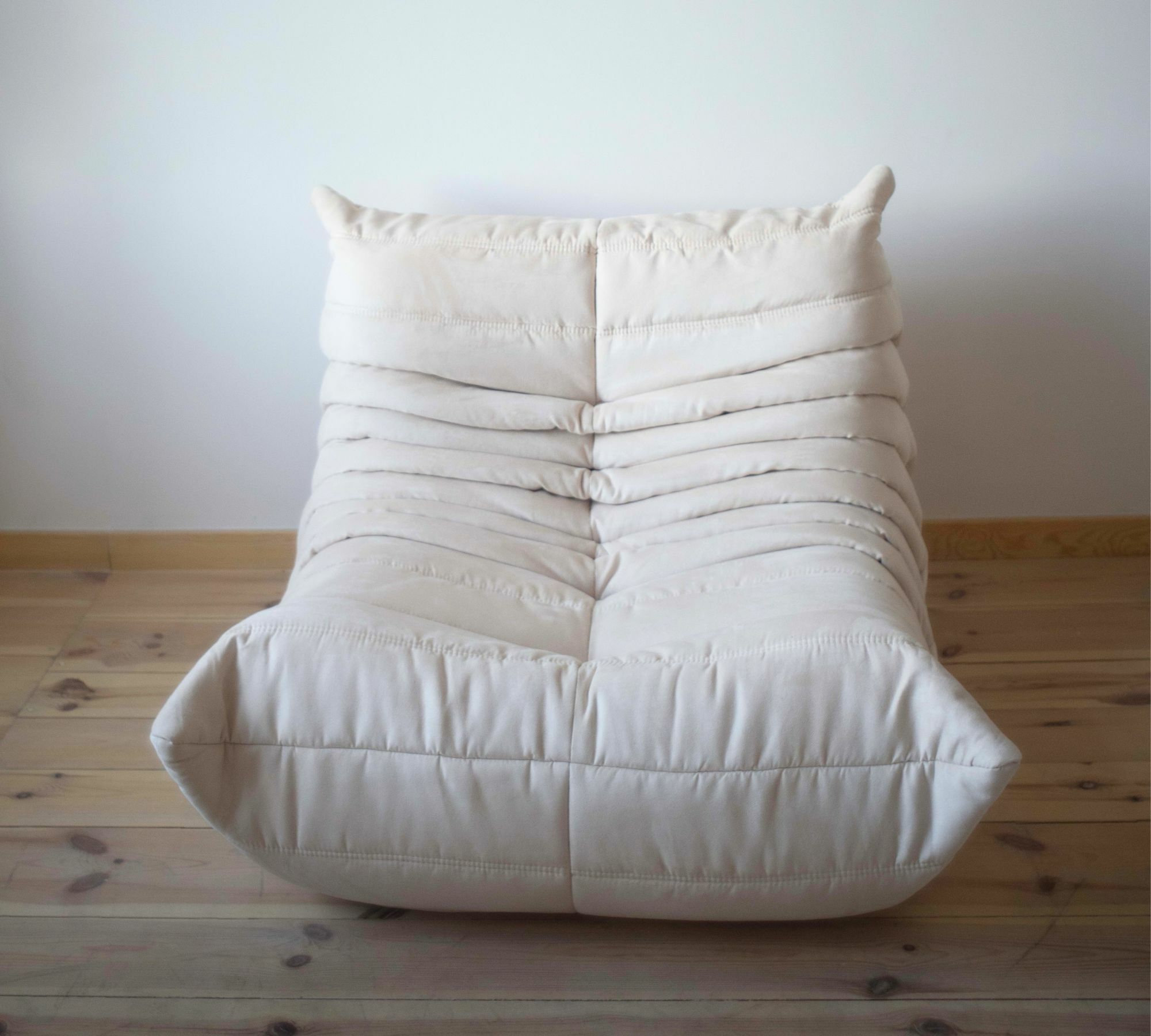 Togo Poltrona e Pouf Ecopelle Beige Chiaro 2