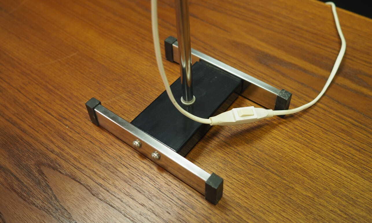 Vintage Tischlampe Metall Kunststoff Creme 1960er Jahre  6