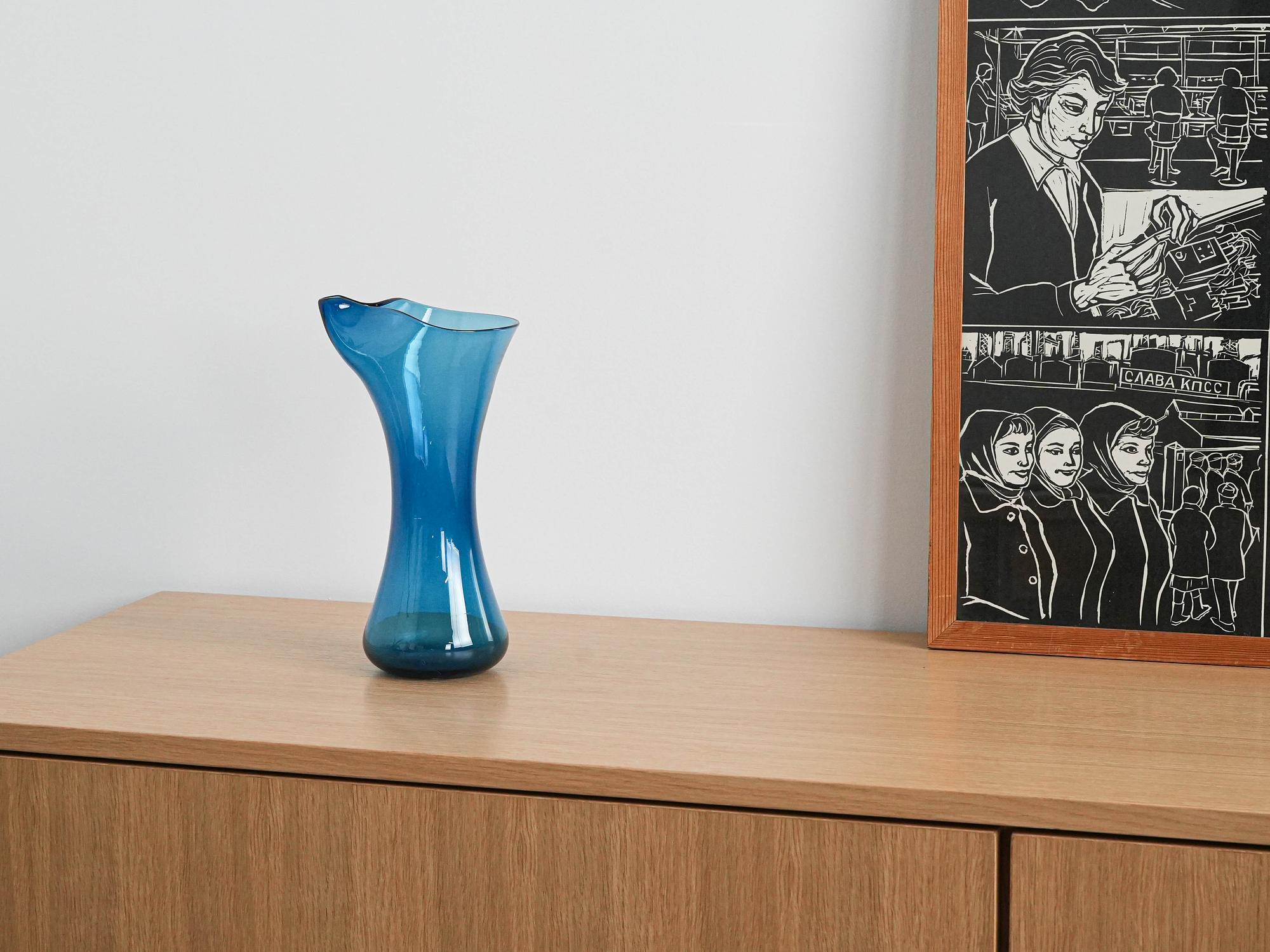 Glass pitcher Cobalt 1