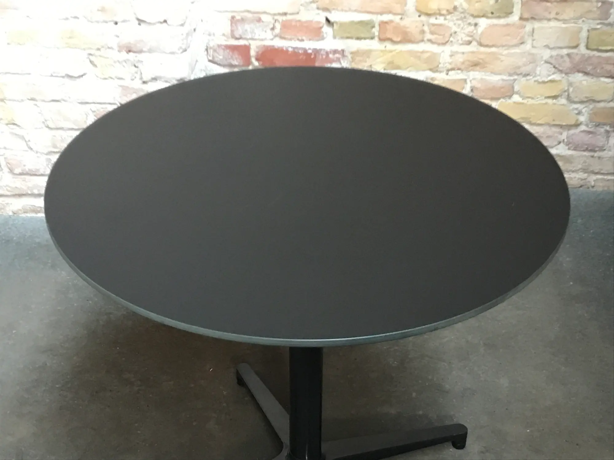 Bistro Table Tisch Stahl Schwarz 2