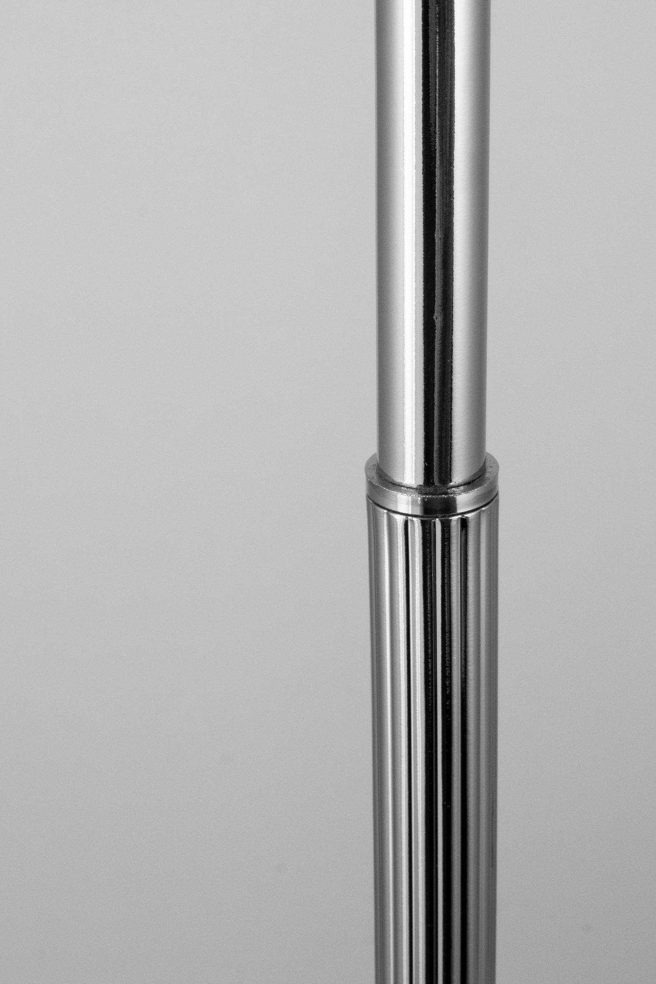 Elsa Lampenfuß Chrom 1