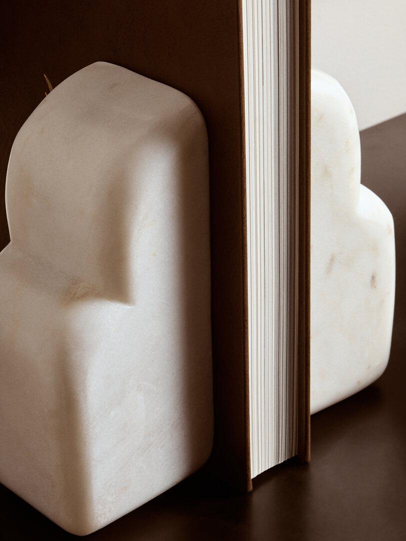 2x Savio Bookends Marble White 6