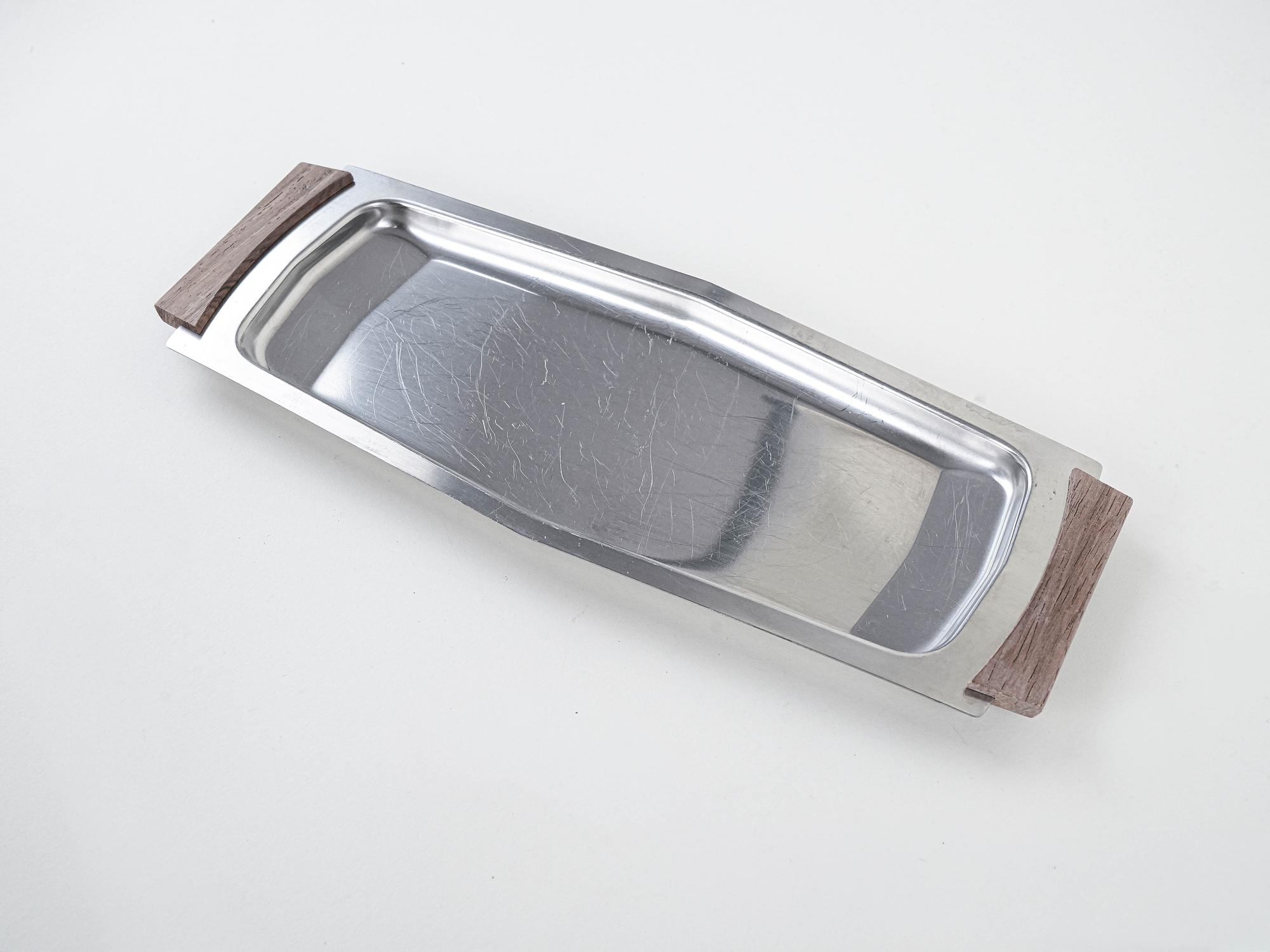 Rechteckiges Edelstahltablett 1970er Jahre 3