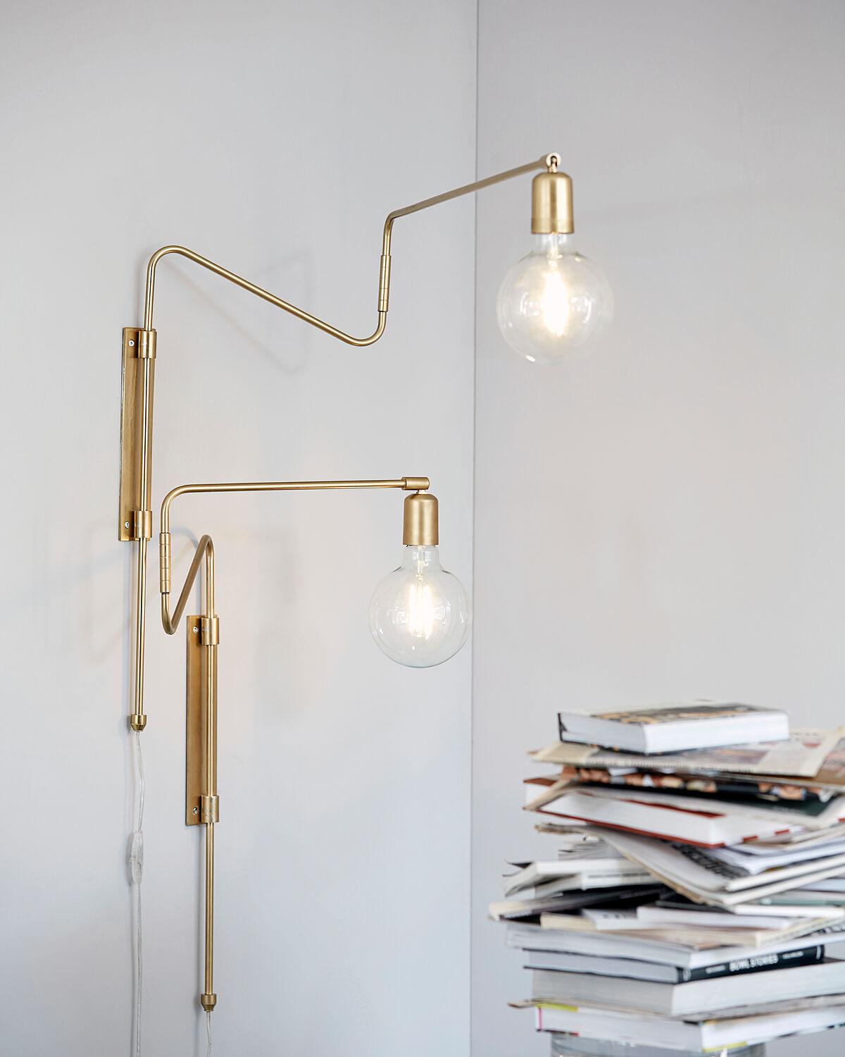 2x HDSwing Wall Lamp Brass 1