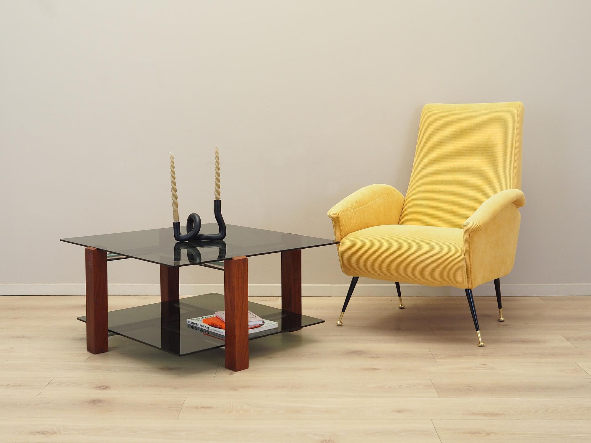 Glass table, Italian Design, 70s, Production: Italy 3